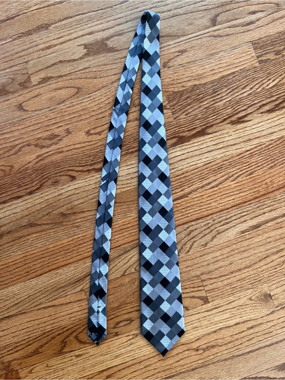 Classic Black and Gray Geometric Men’s Tie